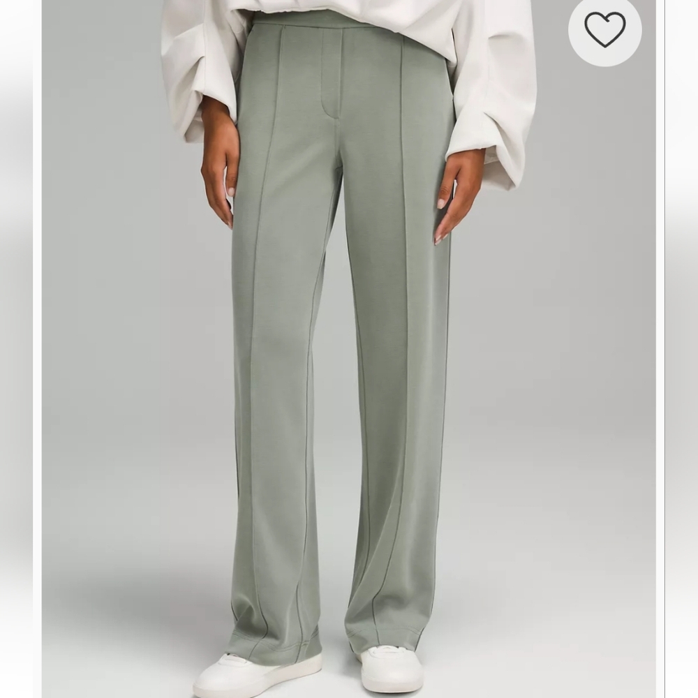 NWT Lululemon Softstreme Pintuck Mid-Rise Pant Regular, XXS